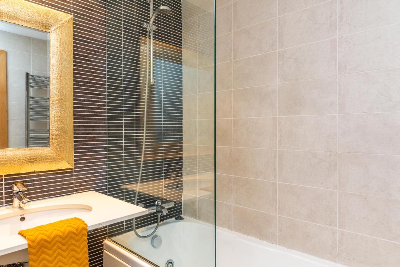 2Br - 2Bh Apartment Close To The Beach Barcelona Bagian luar foto