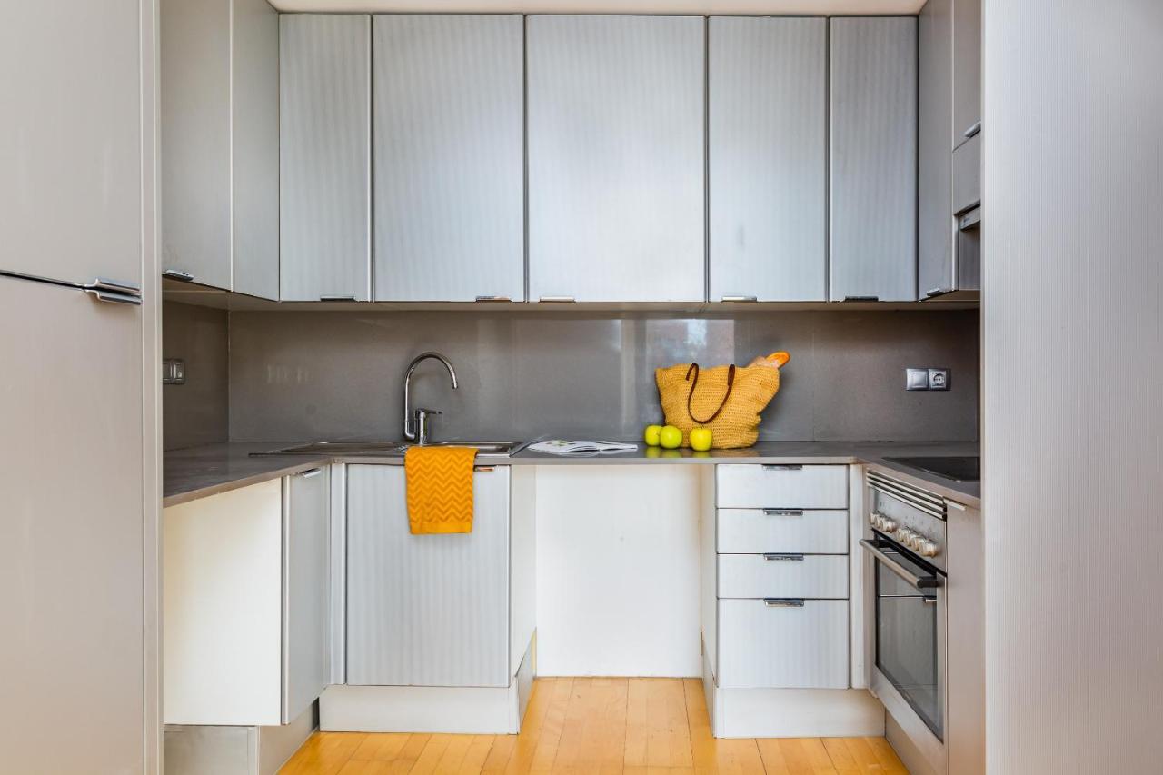 2Br - 2Bh Apartment Close To The Beach Barcelona Bagian luar foto