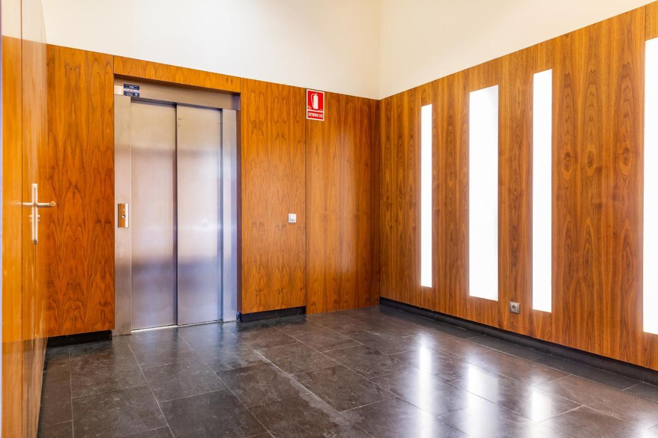 2Br - 2Bh Apartment Close To The Beach Barcelona Bagian luar foto